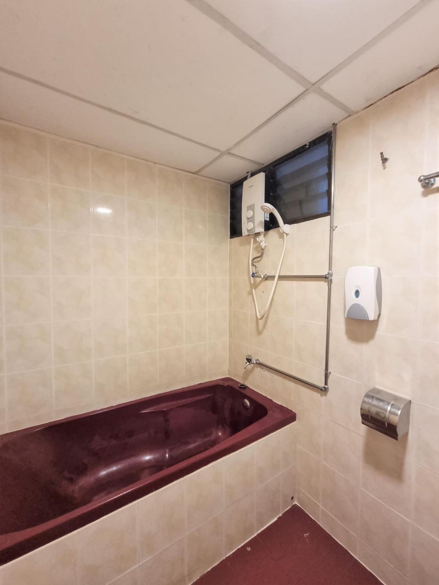 Green Ocean Seaview Apartment บาตูเฟอริงกี ภายนอก รูปภาพ
