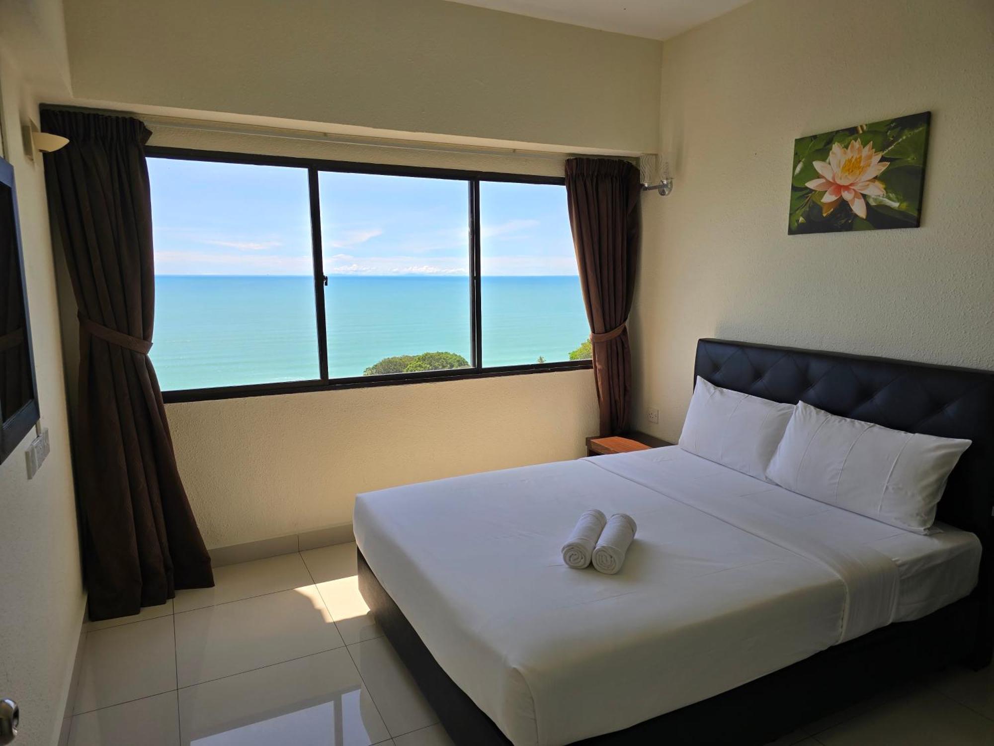 Green Ocean Seaview Apartment บาตูเฟอริงกี ภายนอก รูปภาพ